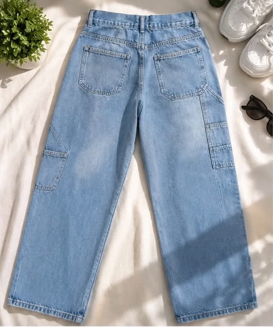 RT High-Waisted Relaxed Cargo Jeans – Light Wash For Women